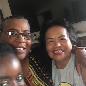 Meet your Posher, Bebe